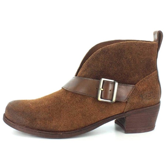 UGG Wright Belted Boot - Picture 2 of 7